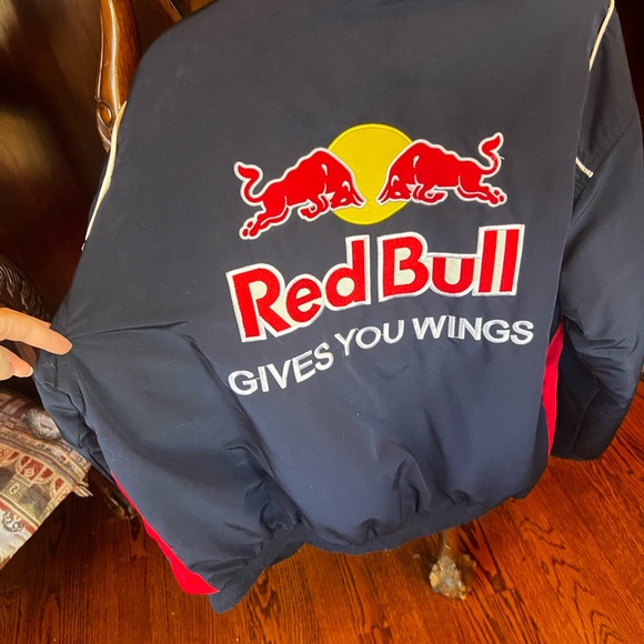 Red Bull Racing Jacket - Picture 2 of 9